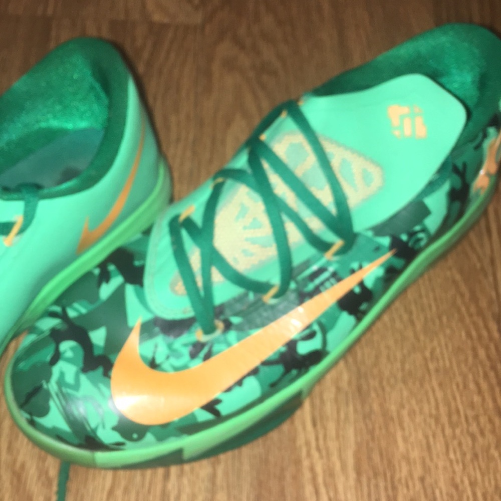 Nike shoes